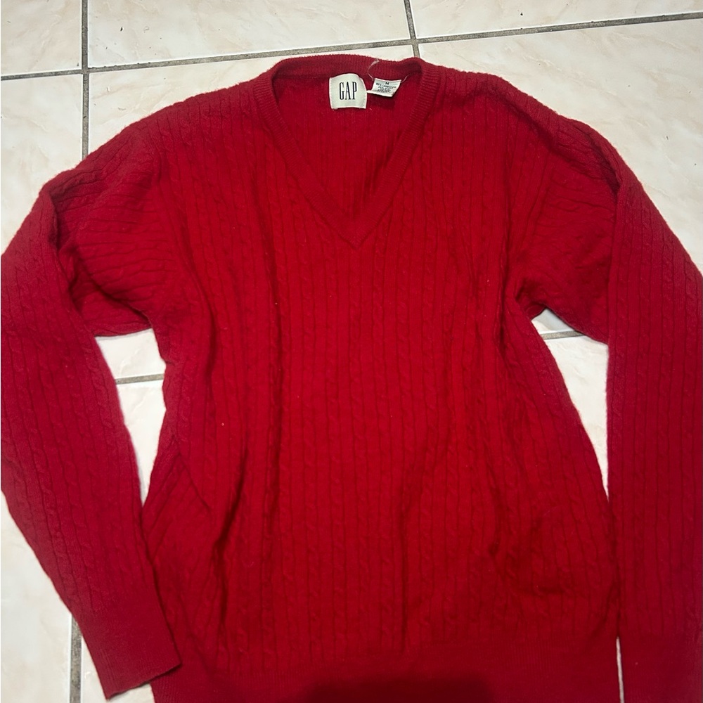 GAP Men's Vibrant Red V-Neck Cable Knit Sweater